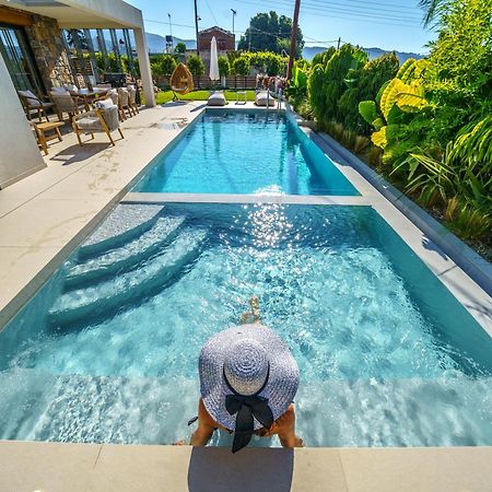 Villa Olira ✩ Private Pool ✩ Modern Design Alikianos Esterno foto