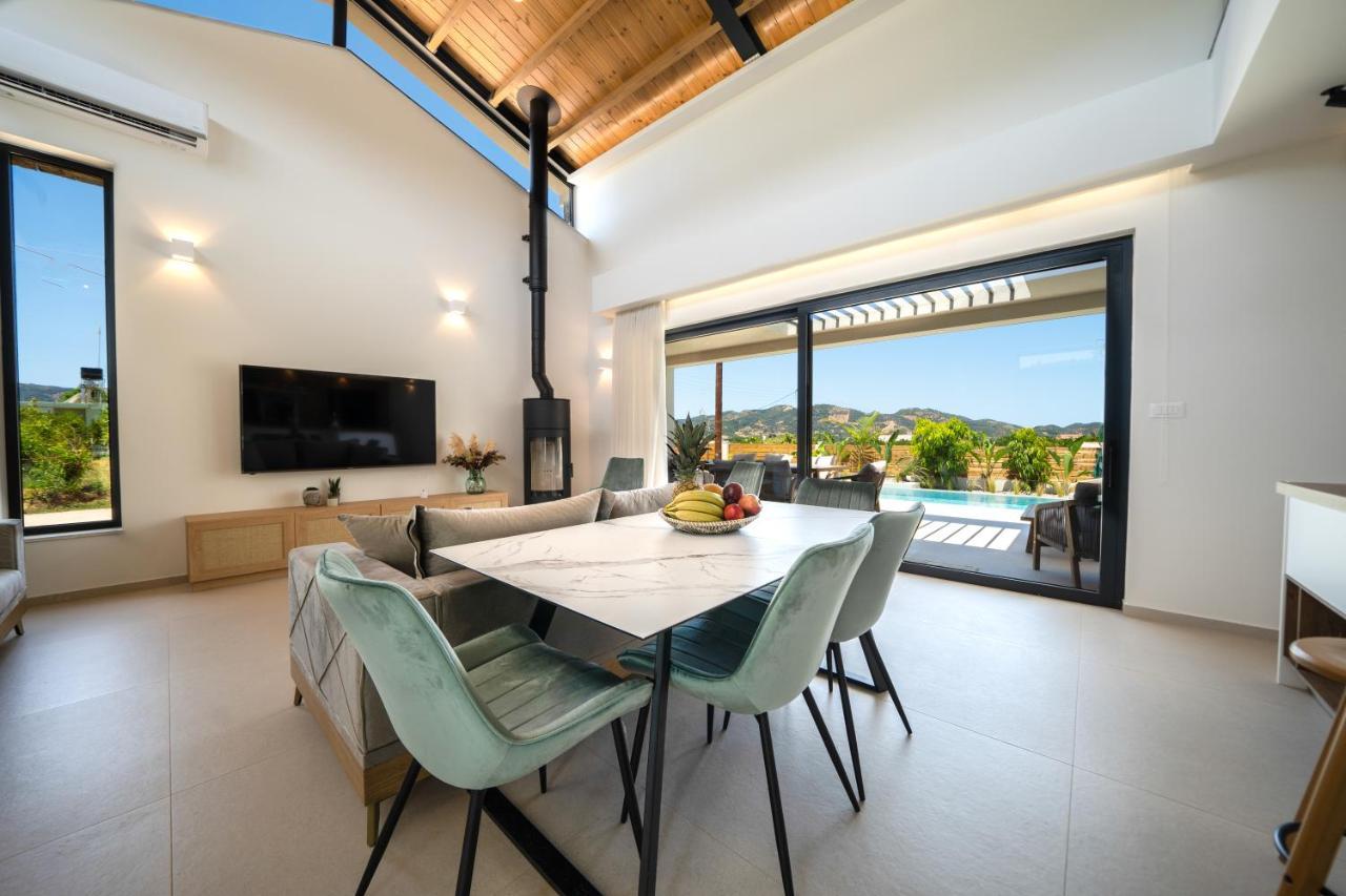 Villa Olira ✩ Private Pool ✩ Modern Design Alikianos Esterno foto